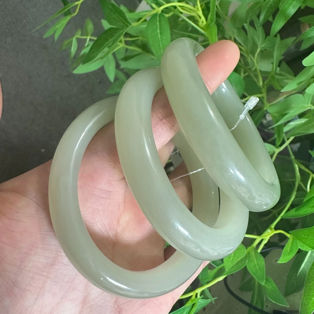 和田玉手镯 多样性发货  拍一发一