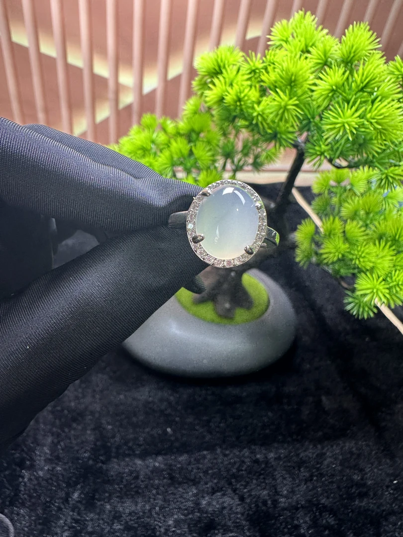 天然珠宝玉石高冰玉髓鸽子大蛋戒时尚百搭轻奢气质戒指