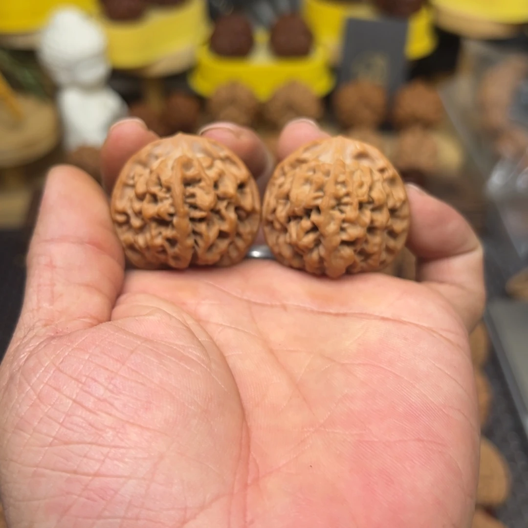 把件文玩核桃天***~全品秦闷狮子头37 精对3704