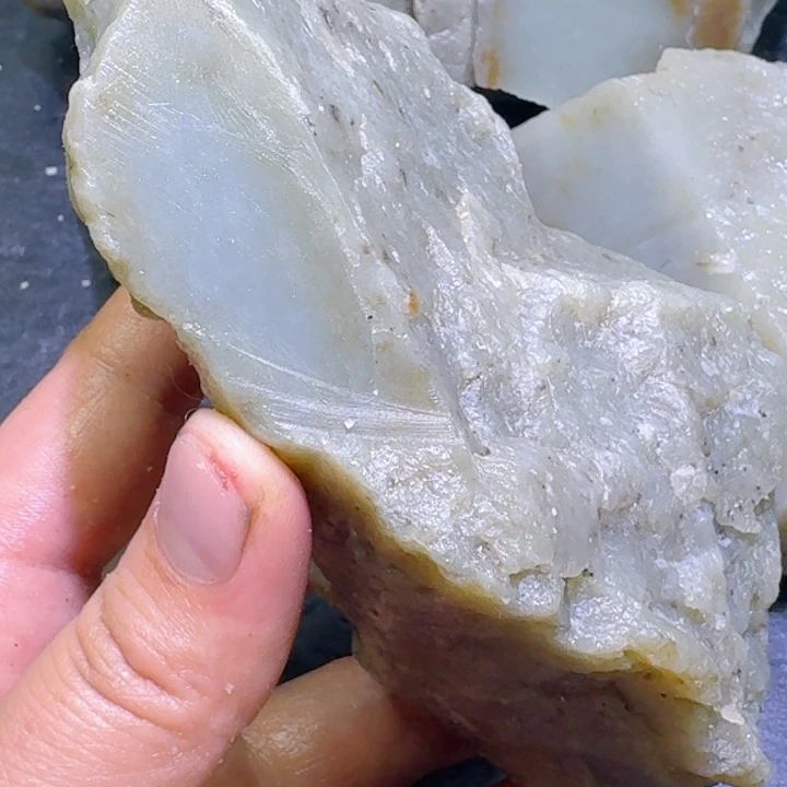 和田玉未镶嵌珠宝半成品