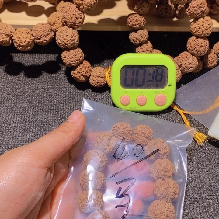 ****r吊坠金刚菩提不说算我说得很有