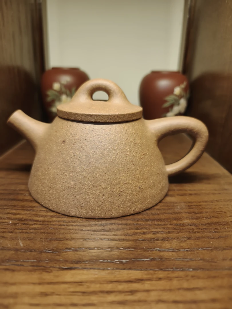 紫砂黄段泥，霸王石瓢