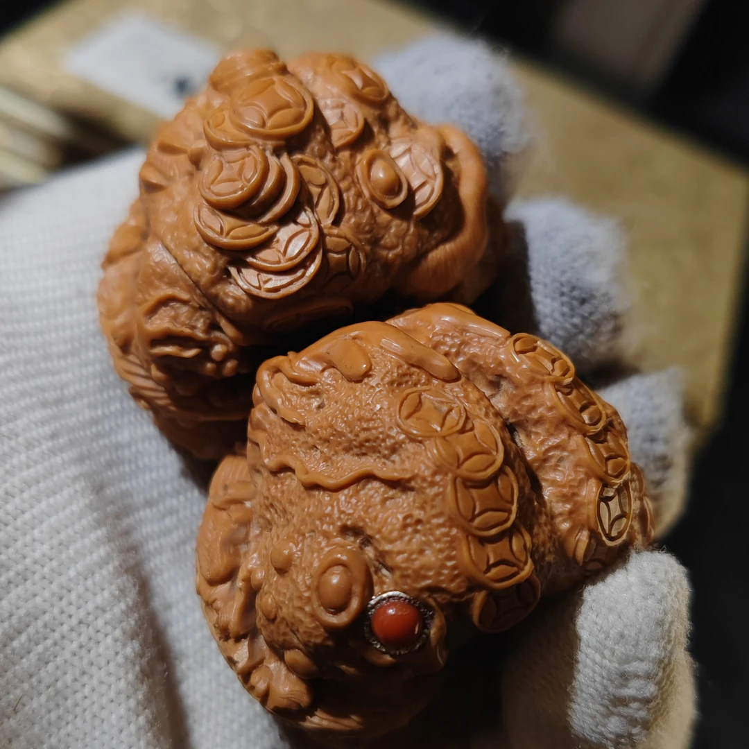 无尘核雕文玩核桃把件《玄阴四象蟾》尺寸：4.2*4.4*3.1