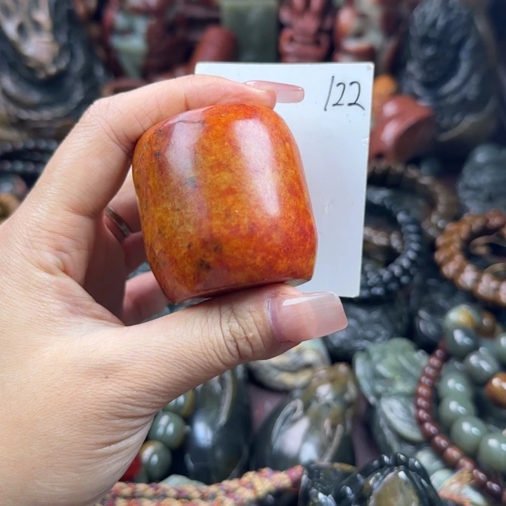 透闪石质玉未镶嵌珠宝奇石