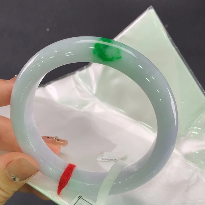 翡翠手镯未镶嵌正圈61