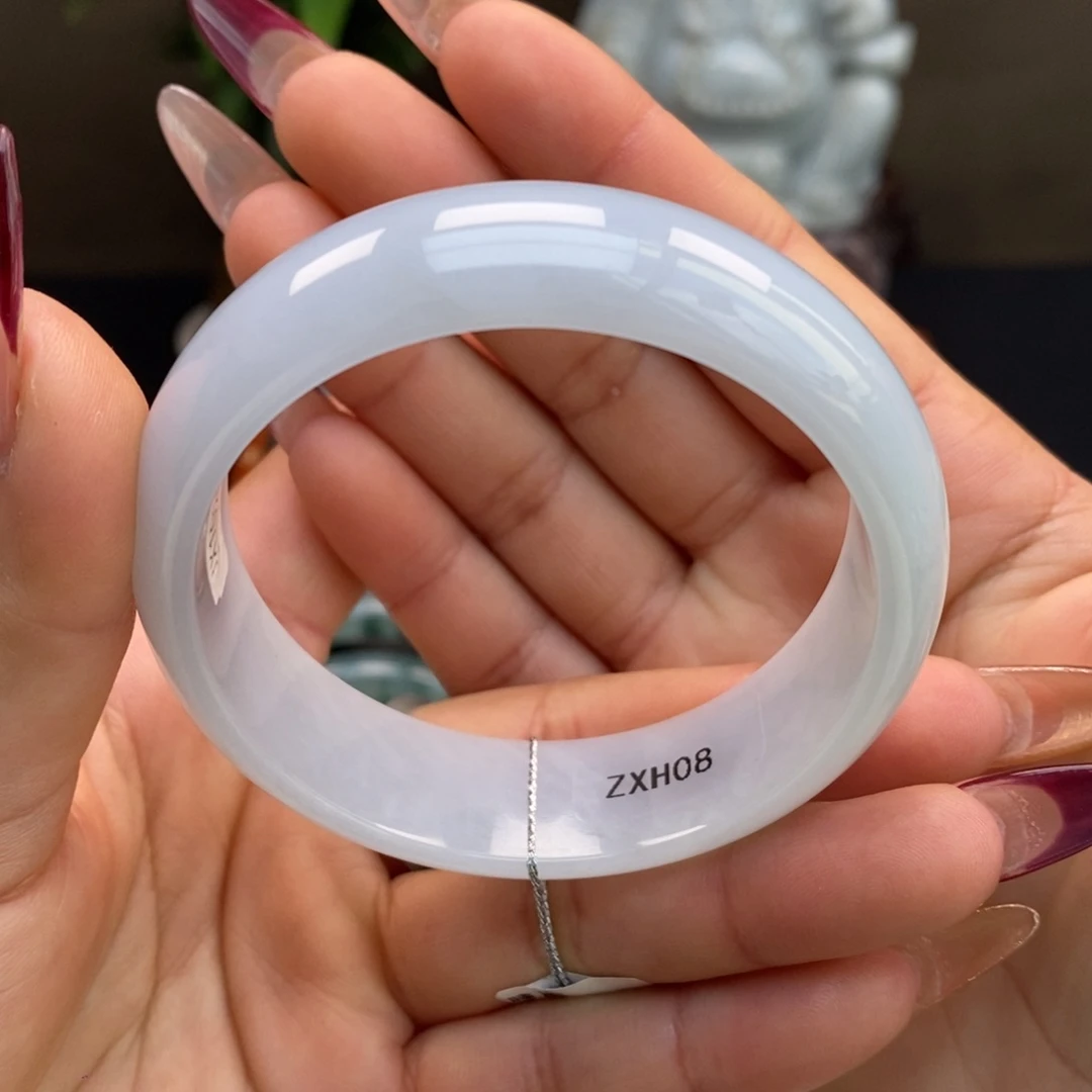 翡翠手镯未镶嵌天然