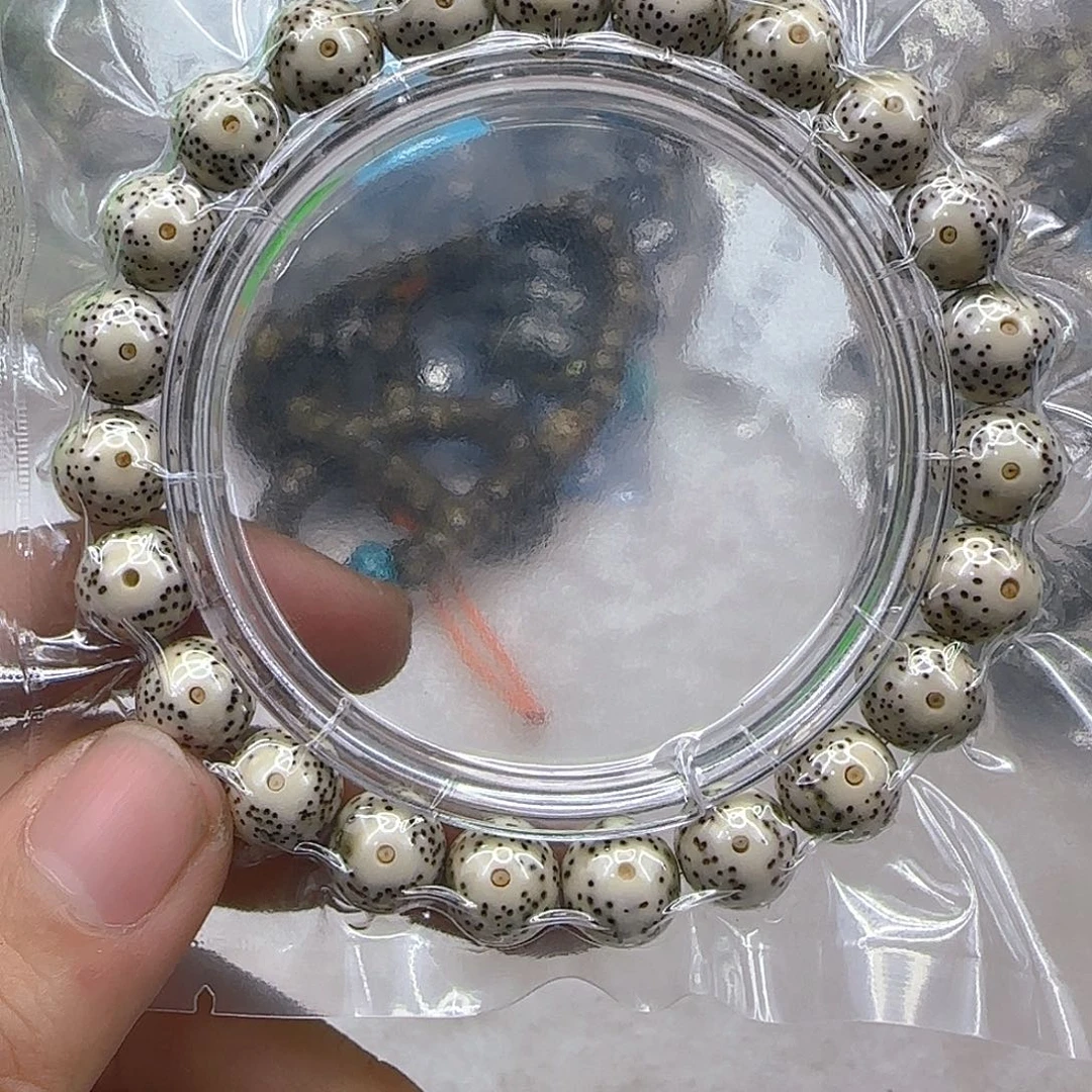 星月菩提手串64尽头大眼睛骨瓷白星月菩提单圈10左右龙蛋