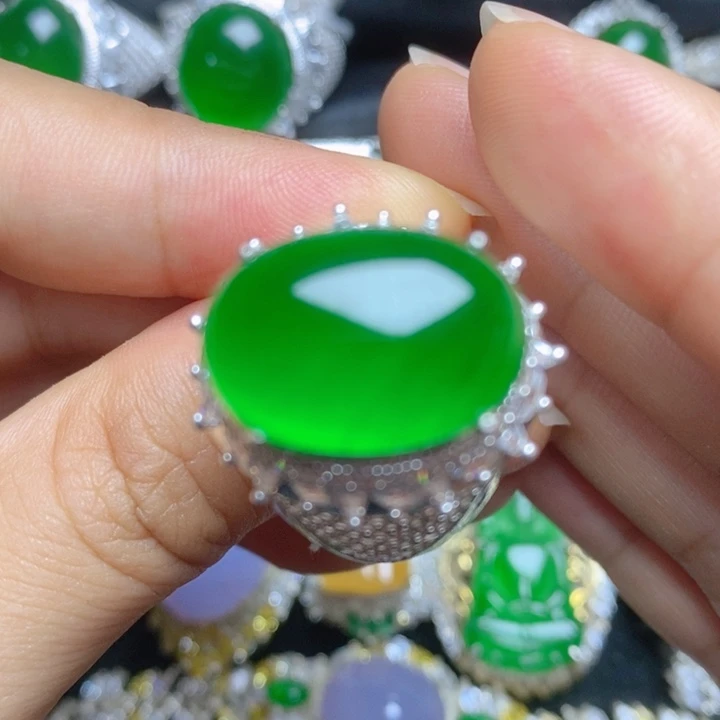 翡翠未镶嵌挂件蛋面