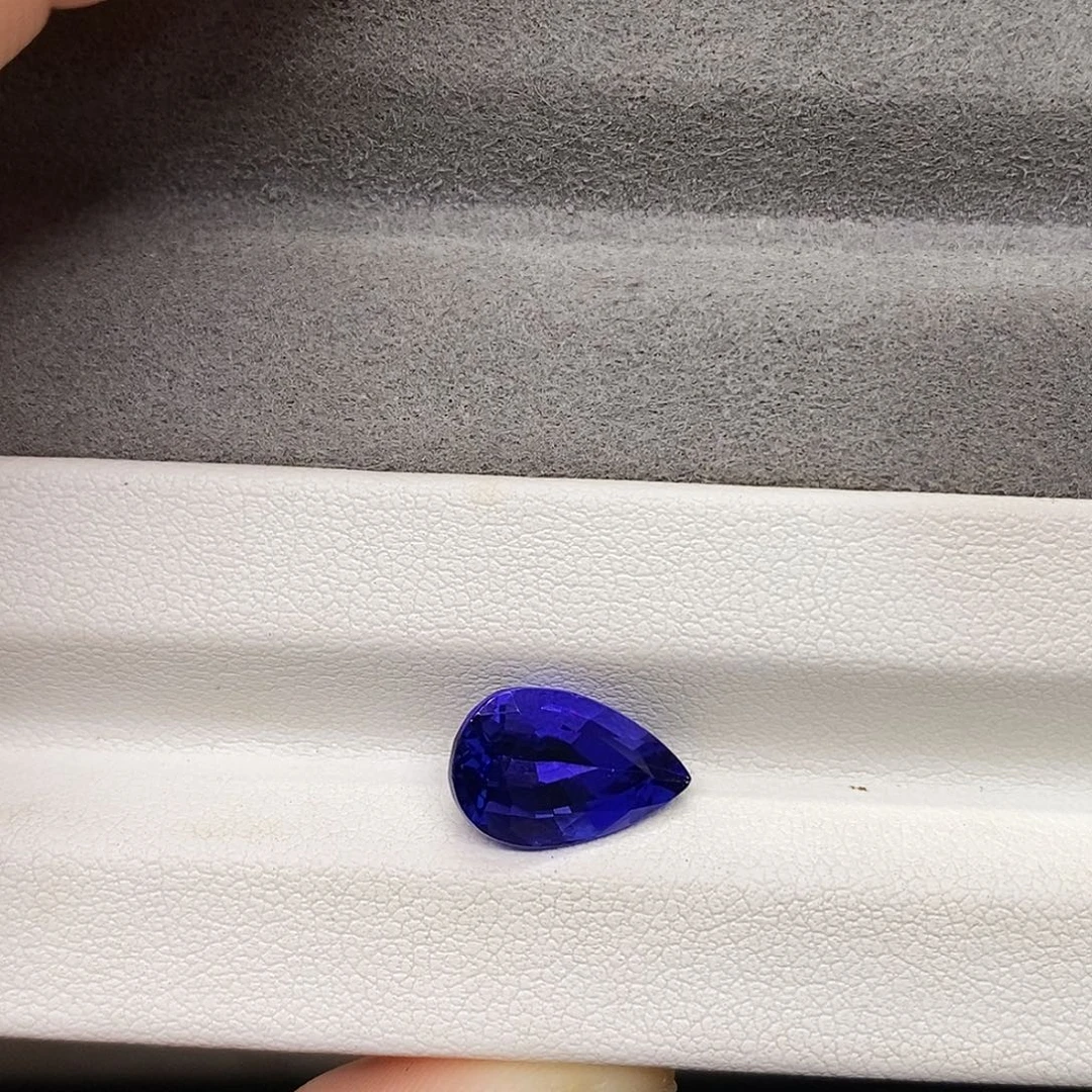 未镶嵌裸石坦桑石3.96克拉天然坦桑石