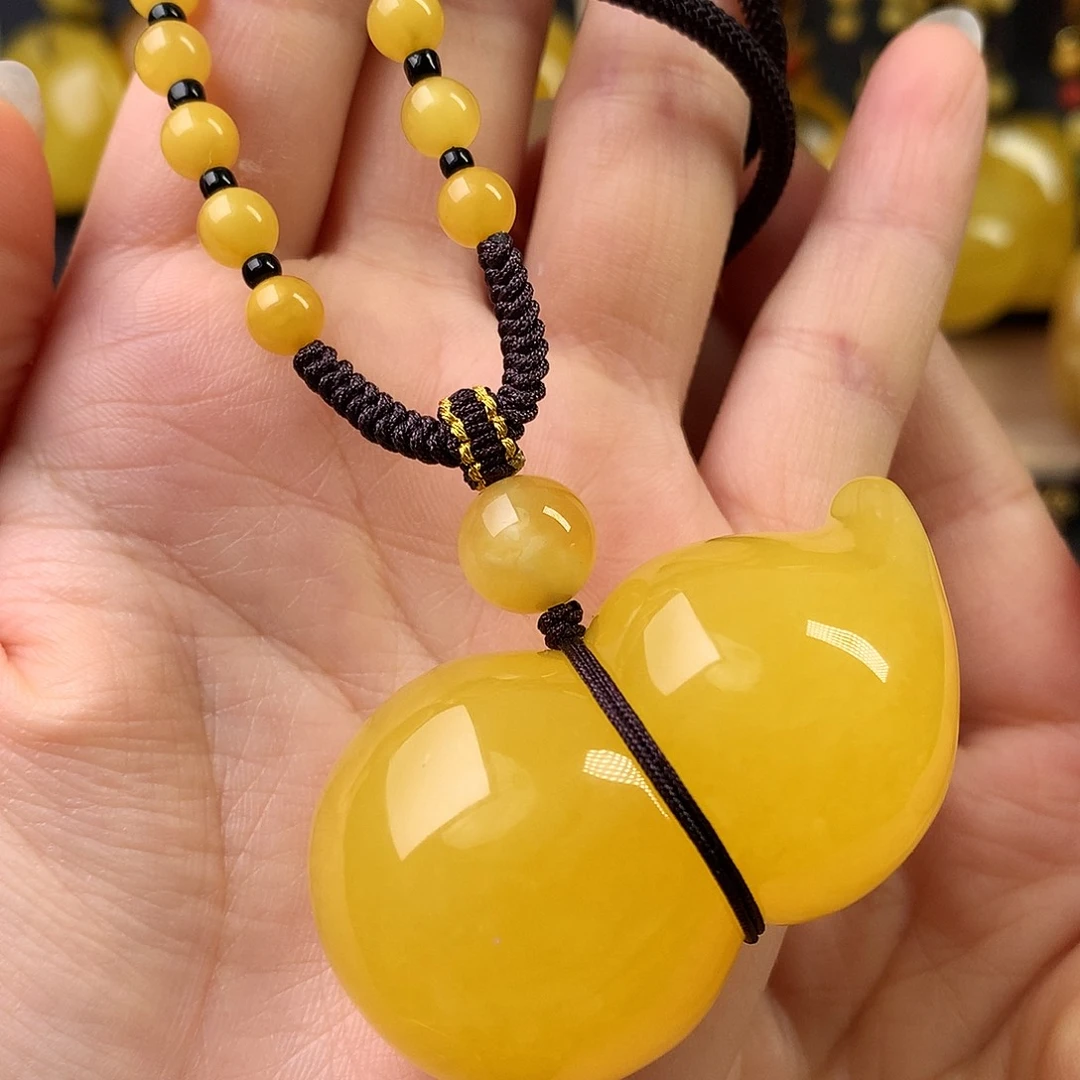 未镶嵌琥珀裸石吊坠