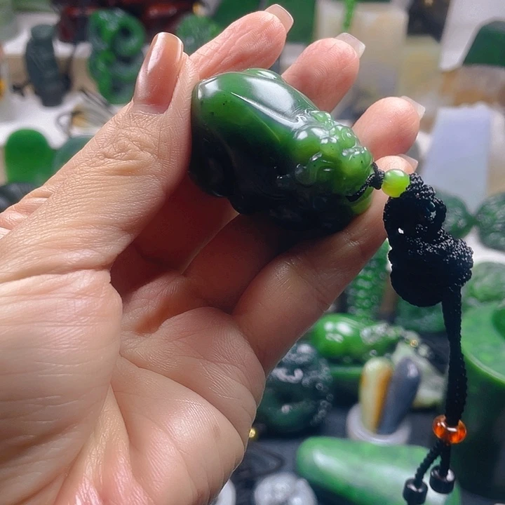 未镶嵌和田玉珠宝半成品