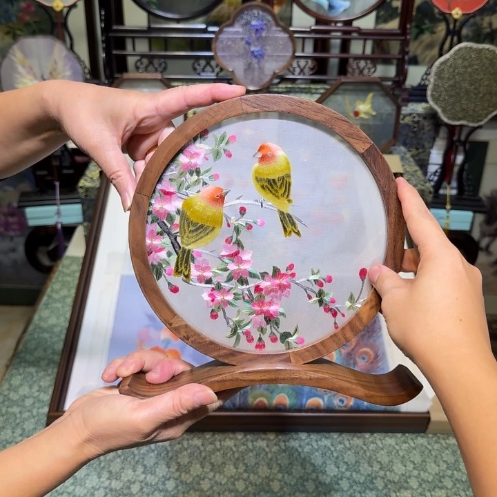 刺绣手工苏绣工艺制作技艺精湛