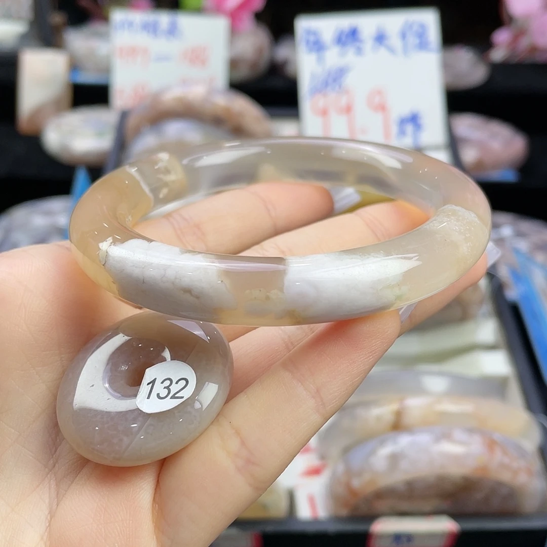 石英质玉手镯未镶嵌我***啊56.132