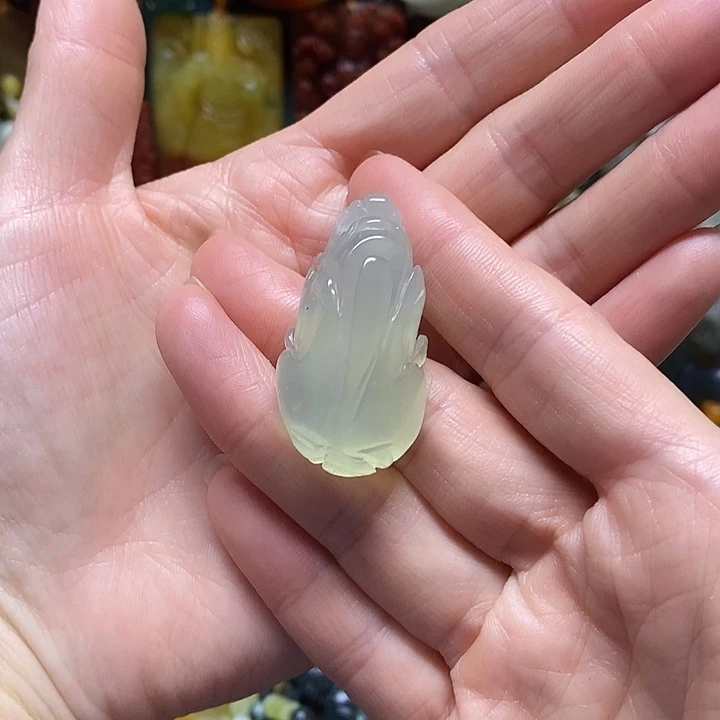 玲***儿岫玉未镶嵌吊坠(赠链)