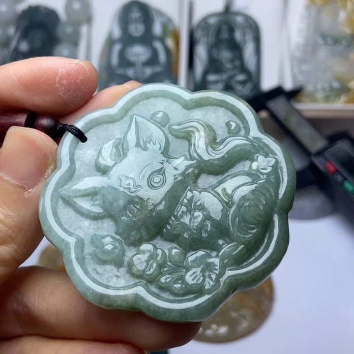 翡翠未镶嵌颈饰翡翠