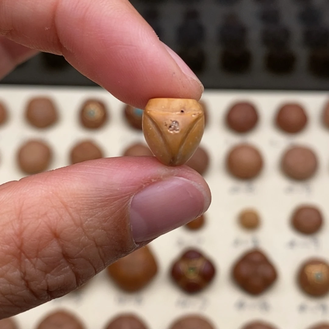 A***n吊坠凤眼菩提龙塔