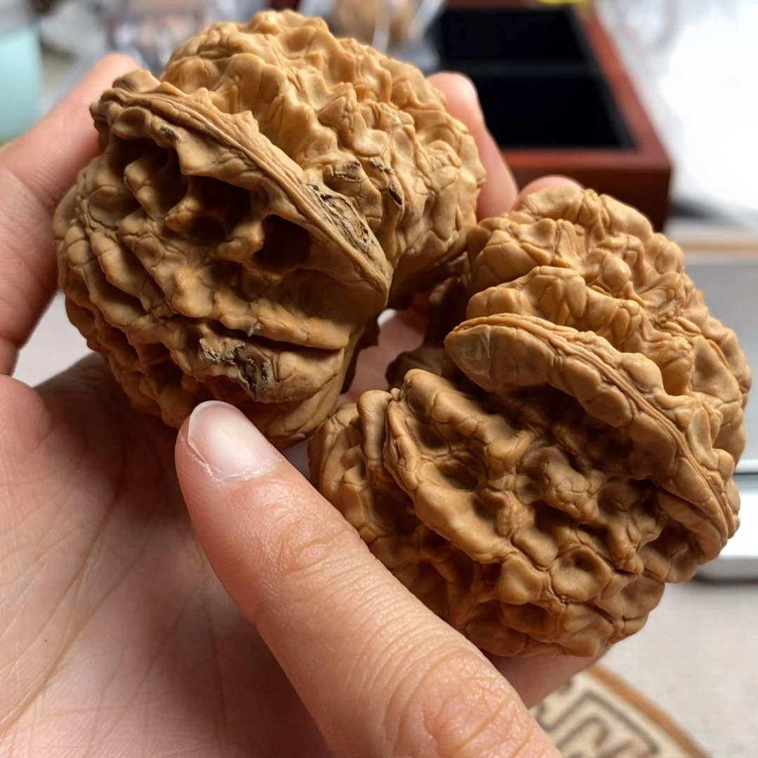 文玩核桃吊坠摩*男龙鼎