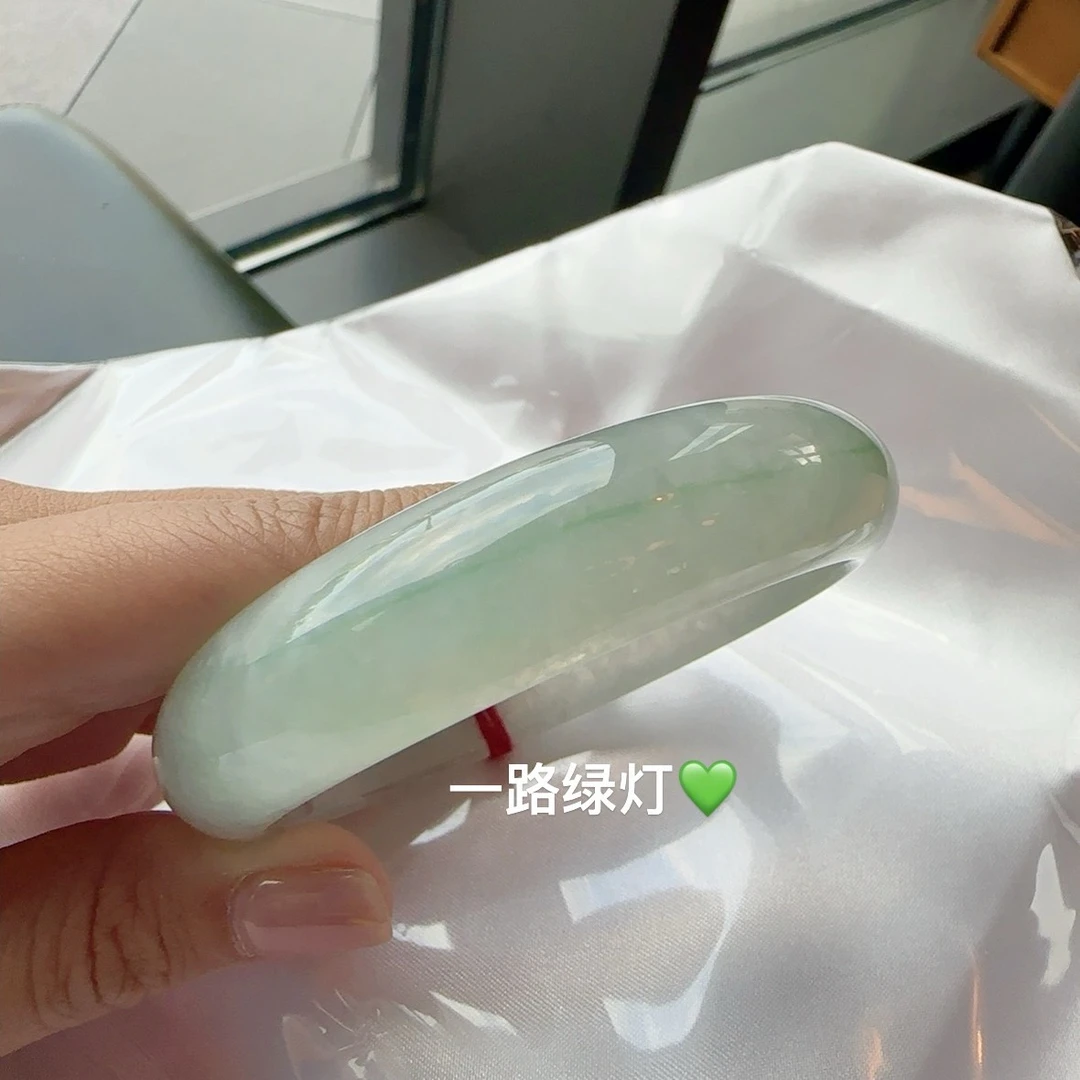 甜绿金丝翠翡翠手镯老坑冰种金丝翠寓意“一路绿灯”58*14.6*7.5MM