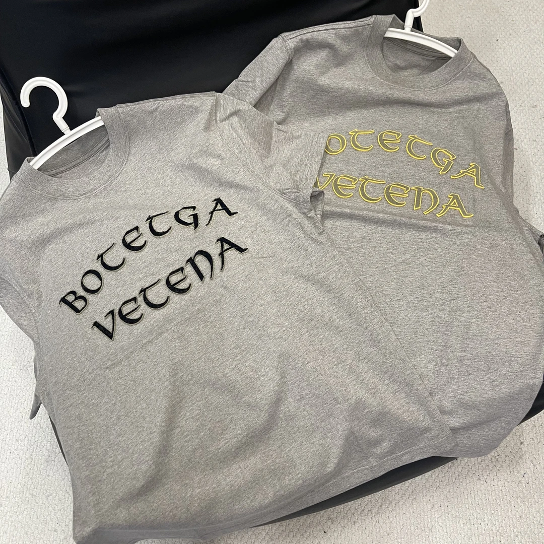 BV25立体梵文字母植绒款