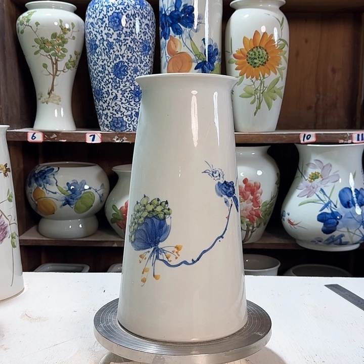 瓶宝塔莲子催鸟陶瓷