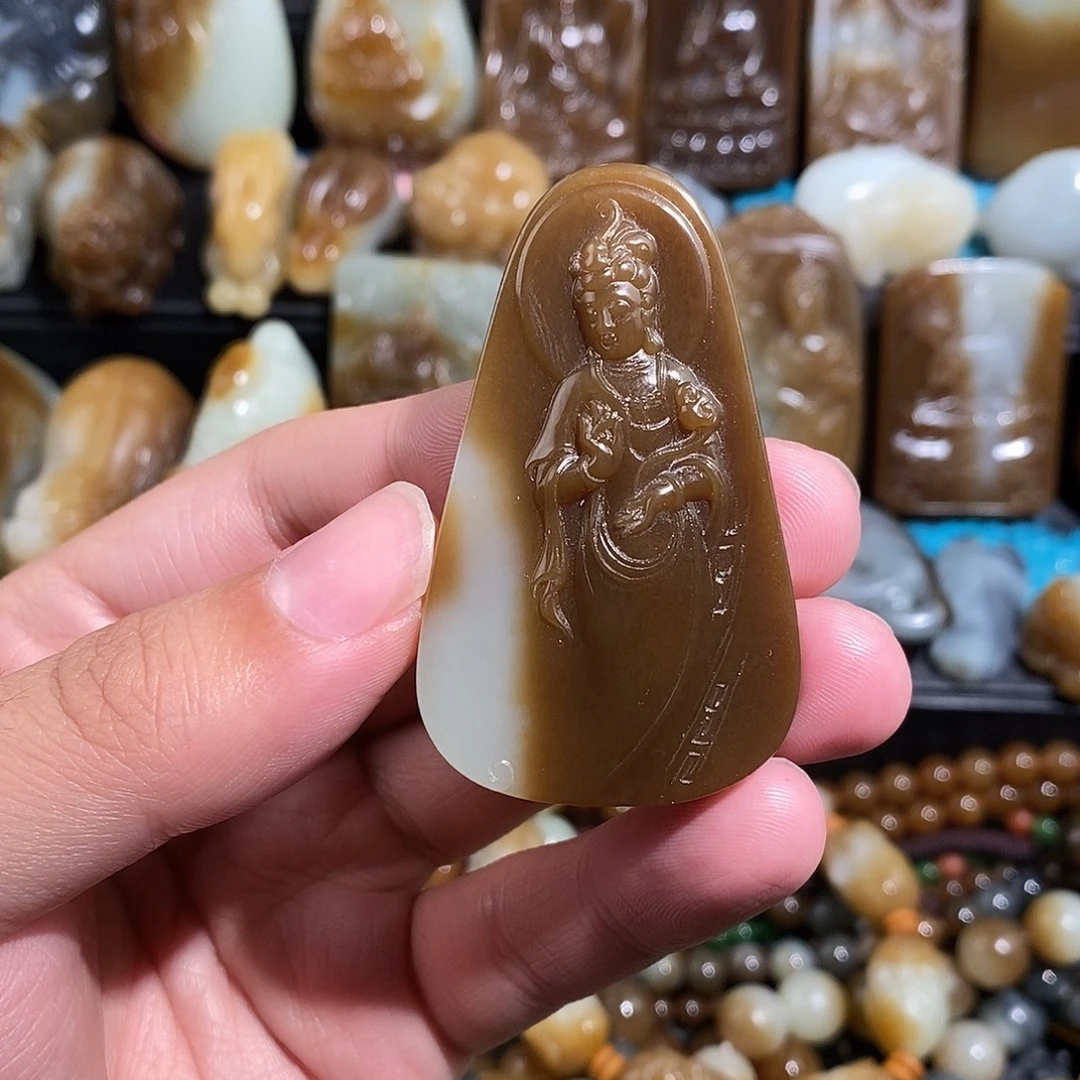 和田玉未镶嵌挂件