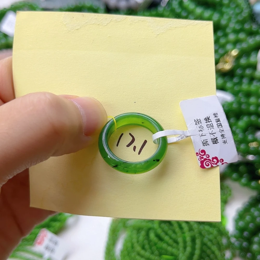 【闪购商品】和田玉未镶嵌颈饰小****室