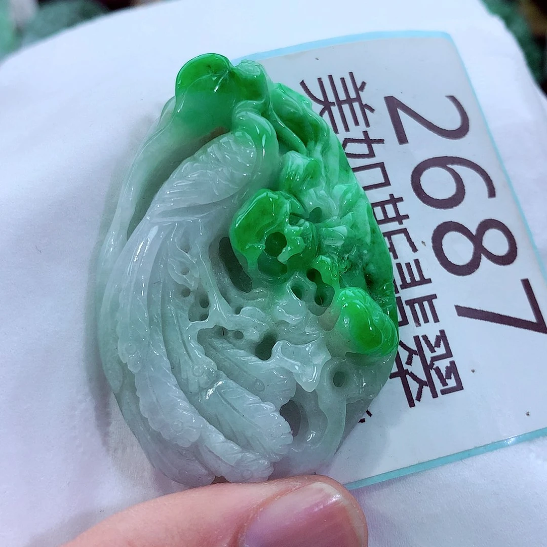 吊坠(不含链)未镶嵌翡翠