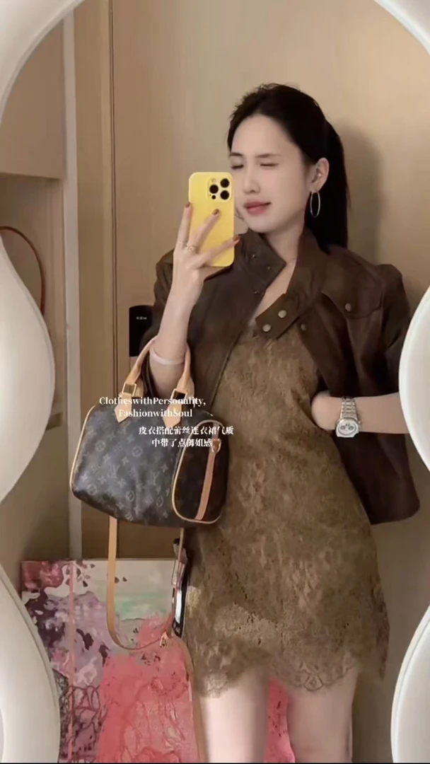 OOPPSI服饰 法式气质名媛V领吊带蕾丝连衣裙女早秋叠穿包臀短裙