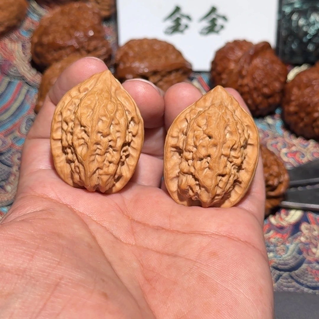 文玩核桃把件2203沈鸡，尺寸31 31 41