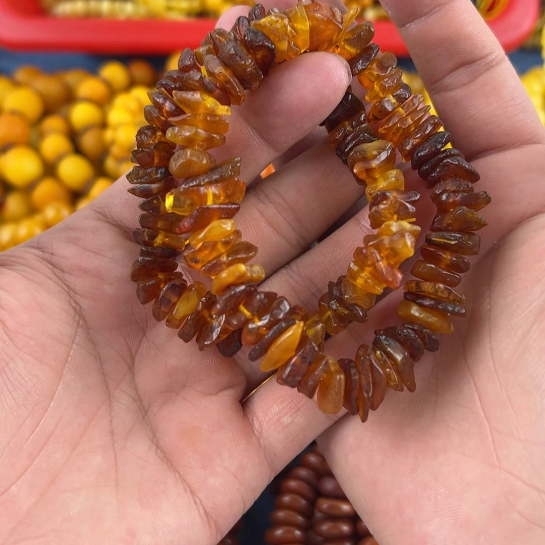 琥珀未镶嵌珠宝奇石多样性发货其中一架