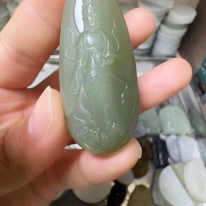 和田玉未镶嵌颈饰