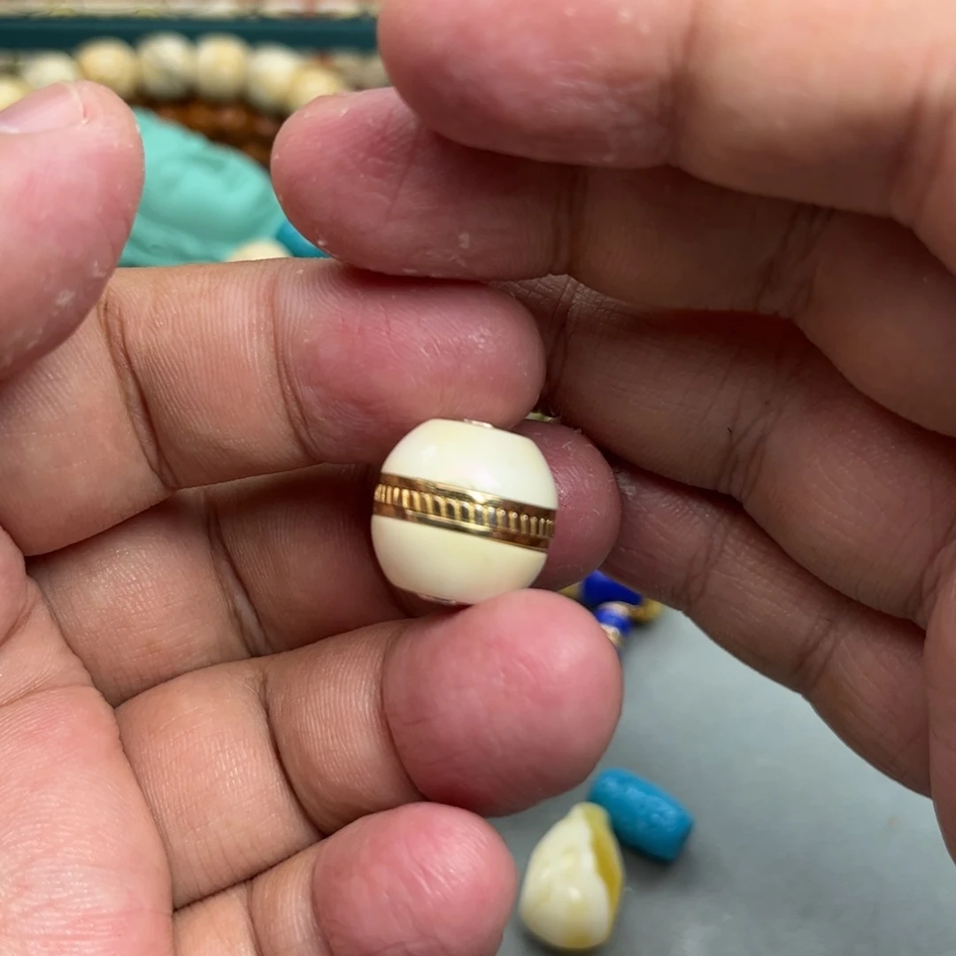 炜***未镶嵌琥珀珠宝奇石43