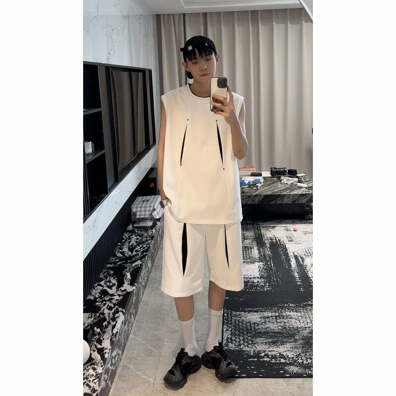 夏季运动休闲套装男美式潮流镂空短裤男士无袖背心结构铆钉痞帅