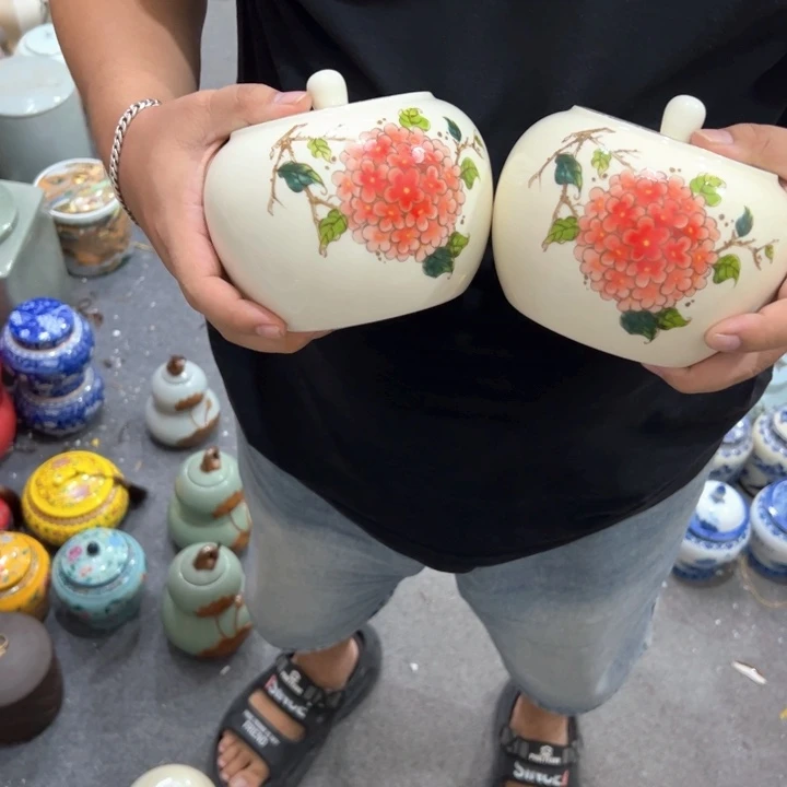 瑕疵福利品陶瓷茶叶罐介意勿拍