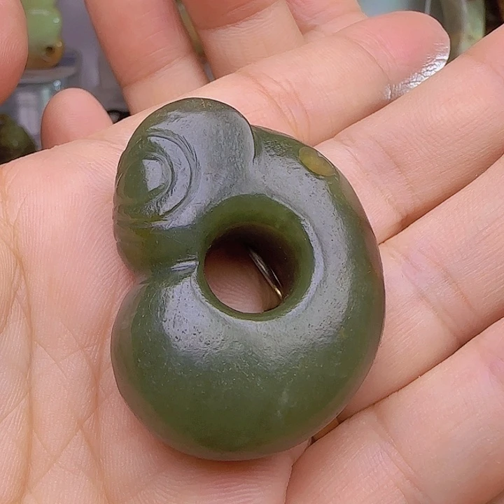 和田玉未镶嵌吊坠(不含链)