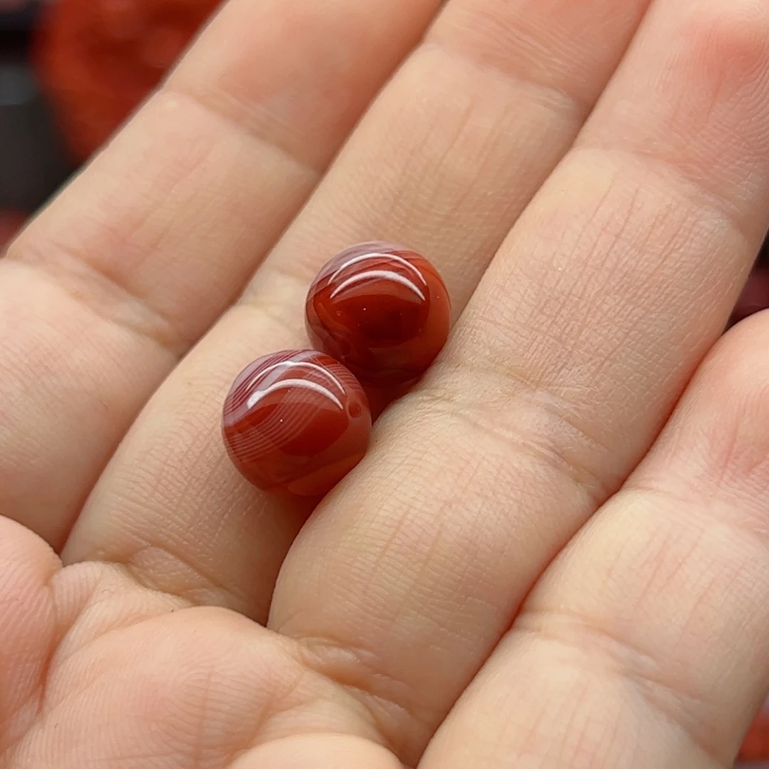 南红玛瑙配饰未镶嵌错**…