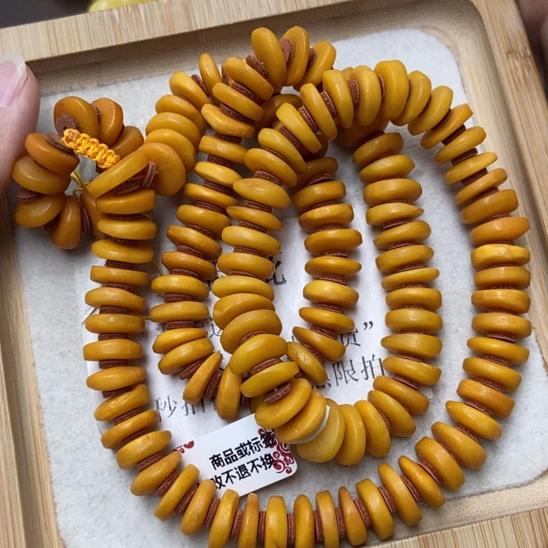 蜜蜡未镶嵌珠宝奇石52