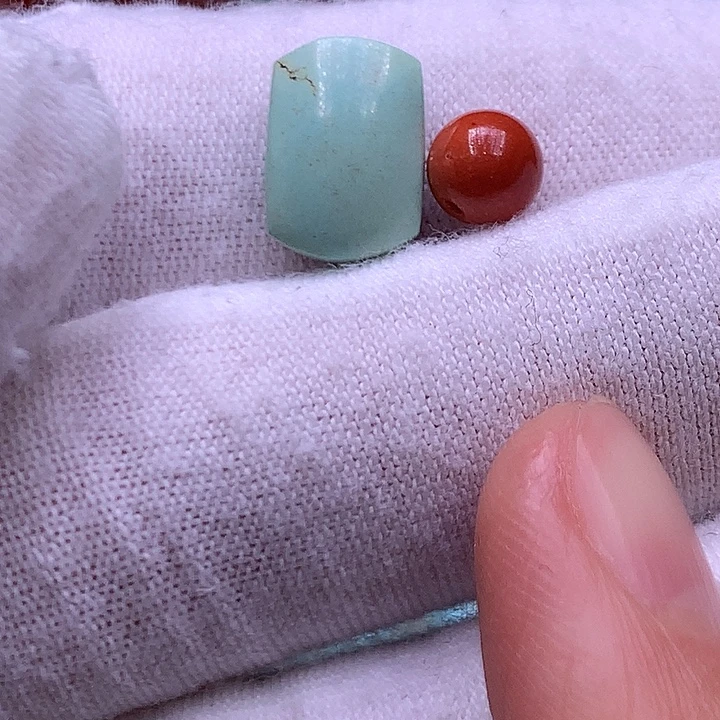 南红玛瑙未镶嵌珠宝奇石