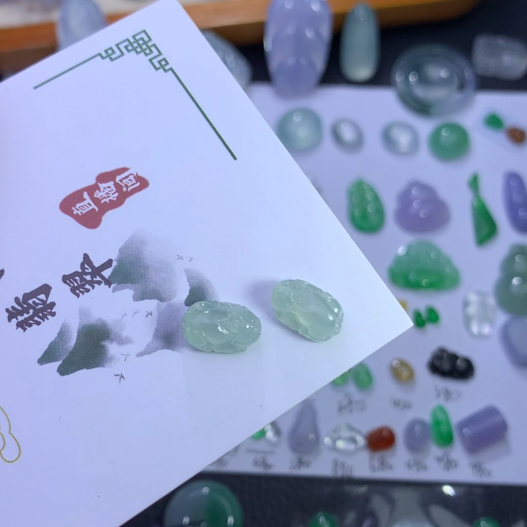 颈饰未镶嵌翡翠天然翡翠A货貔貅
