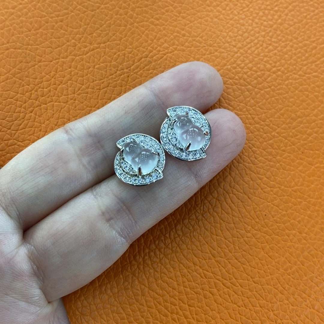 石英质玉吊坠(不含链)合金