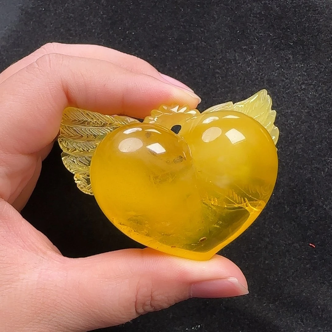 蜜蜡未镶嵌珠宝奇石