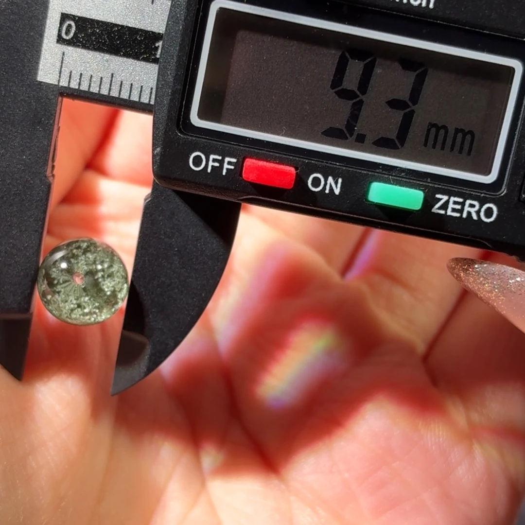 R***G水晶珠宝半成品未镶嵌绿幽灵单珠9.3