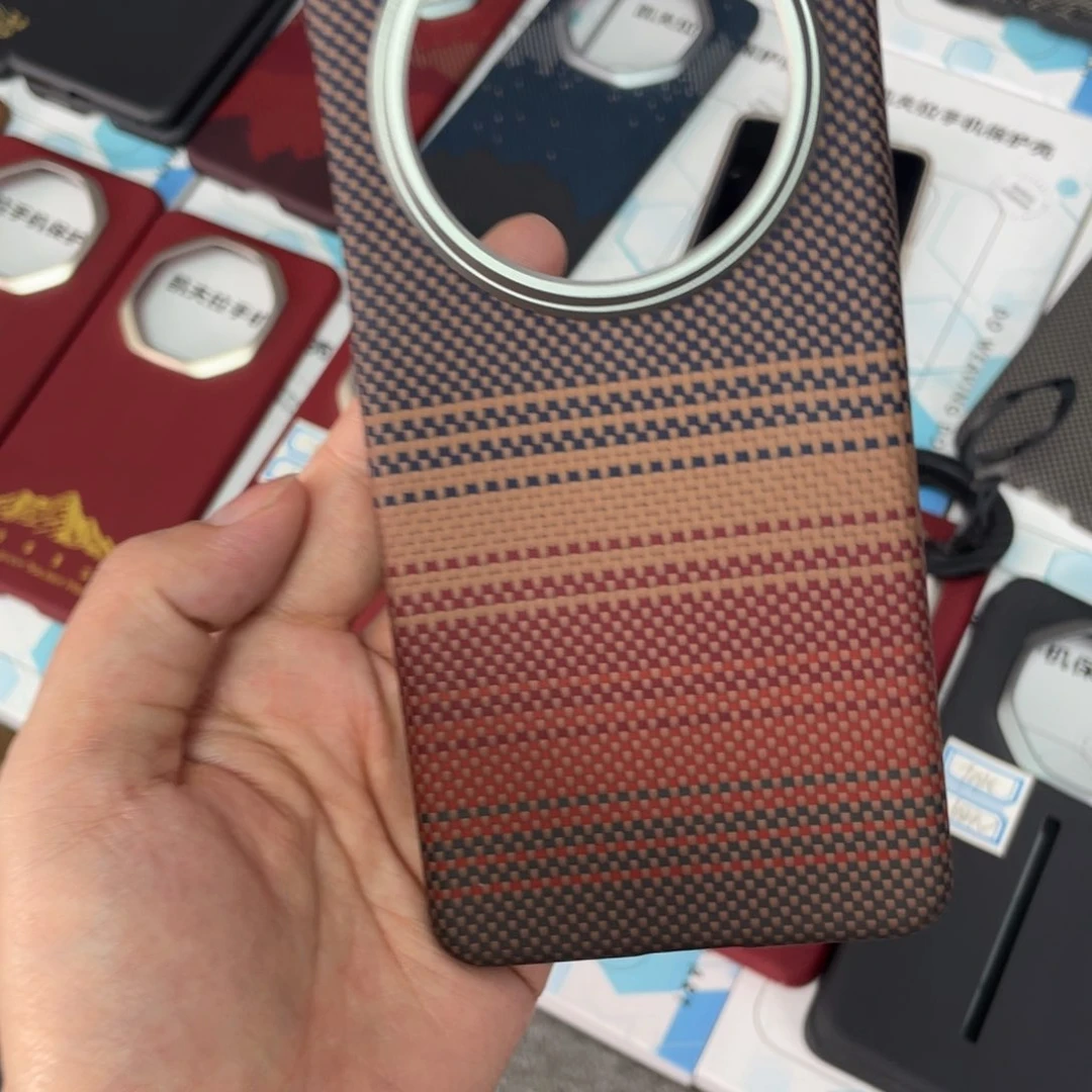 Mate60pro 日落红带磁吸