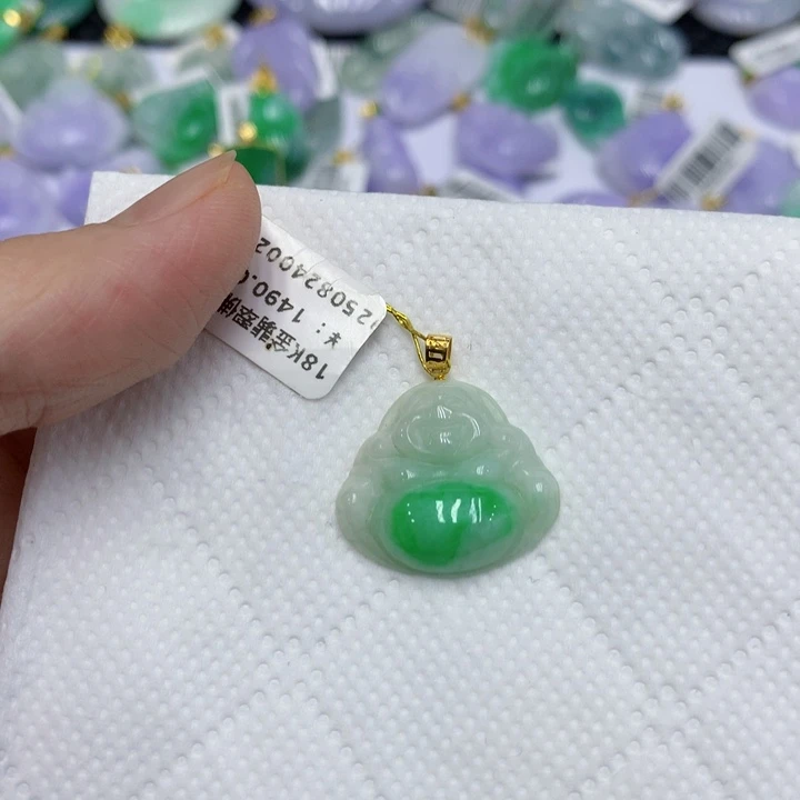 翡翠18K金镶嵌颈饰