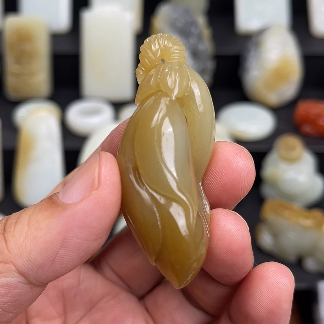 颈饰未镶嵌和田玉