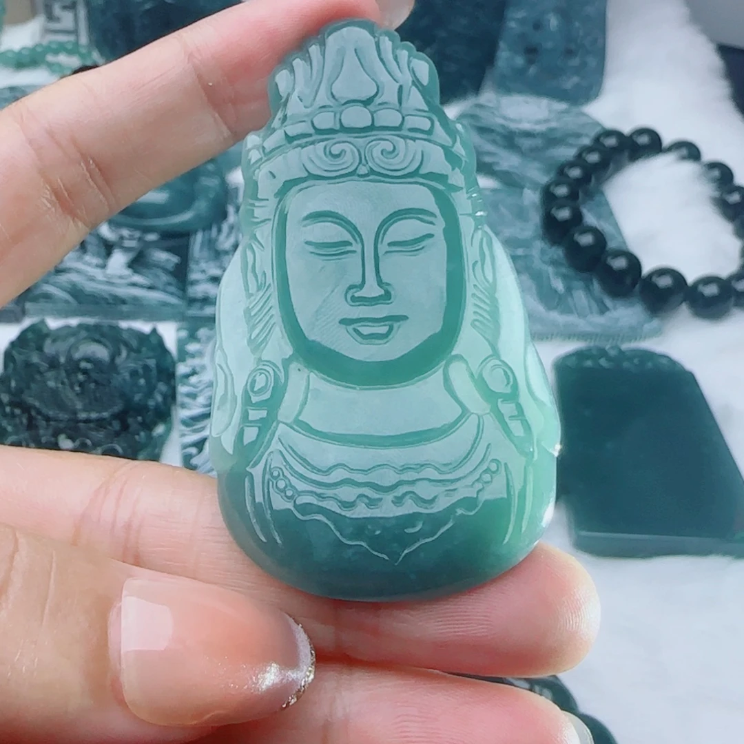 颈饰未镶嵌翡翠多样性发货天然的A货翡翠