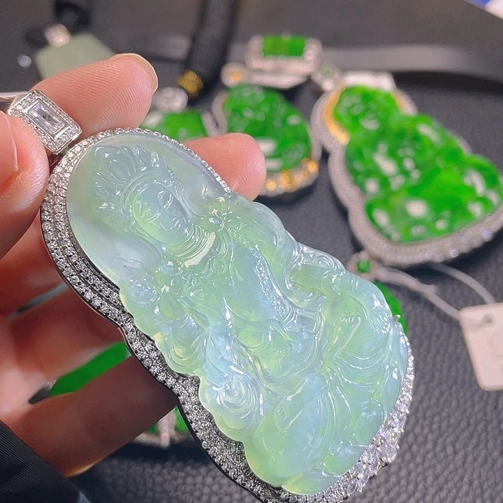 翡翠颈饰未镶嵌31，