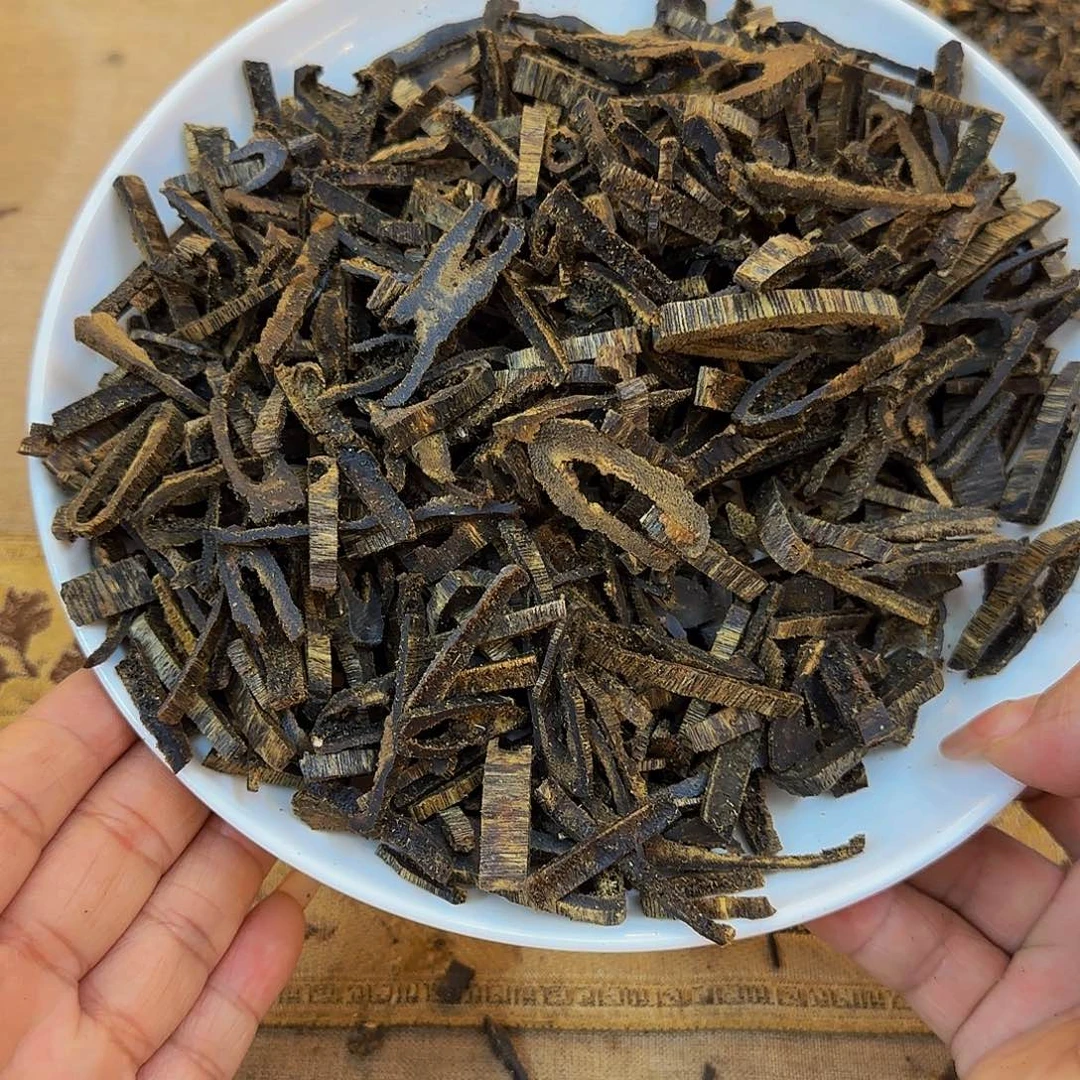 沉香沉香碎屑海南张勺子高油原材料50g