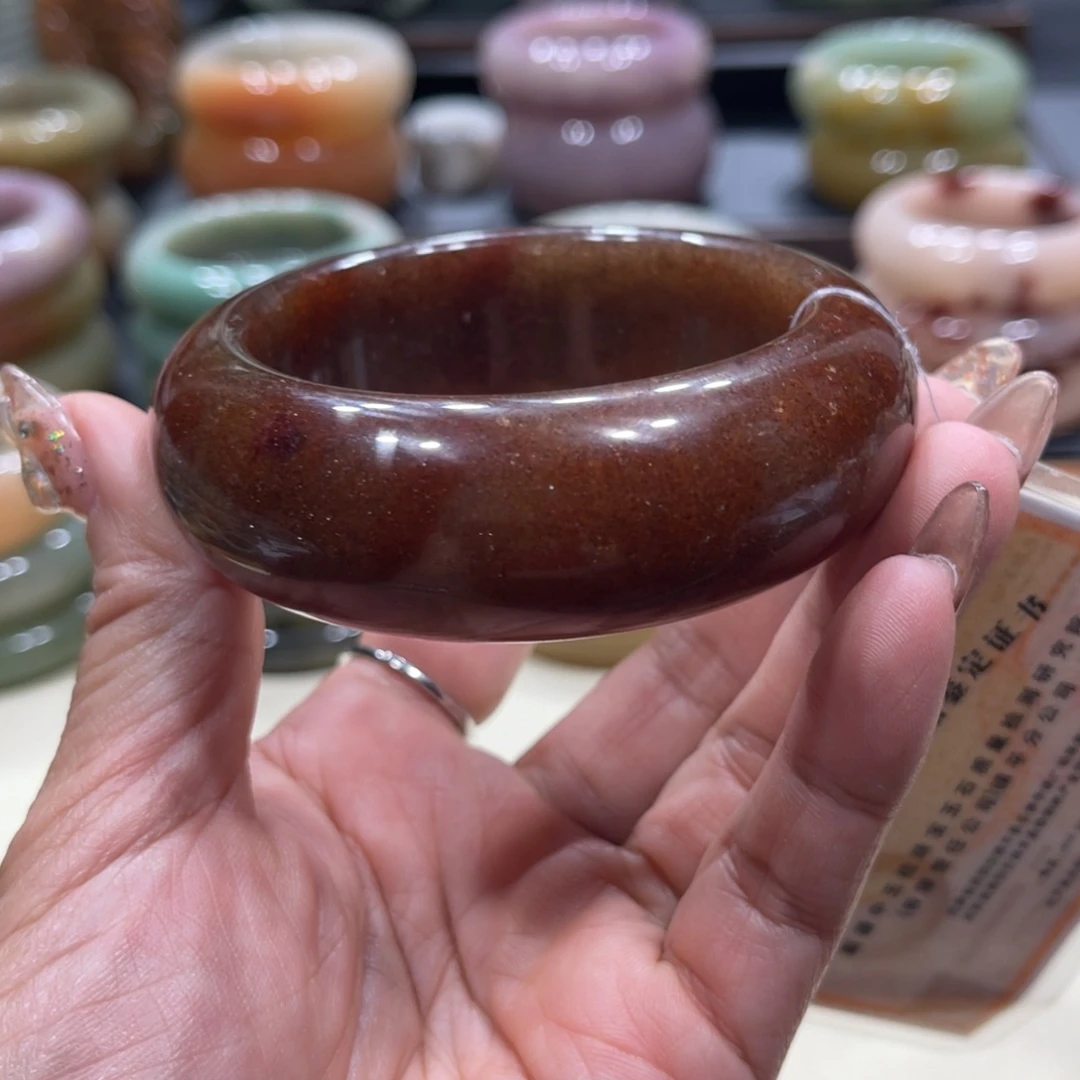 未镶嵌手镯石英岩玉