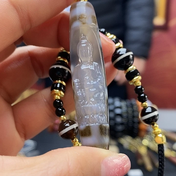 玛瑙/玉髓合金颈饰